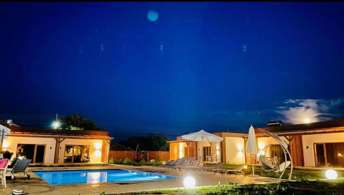 Havana Resort Murighiol Exterior photo
